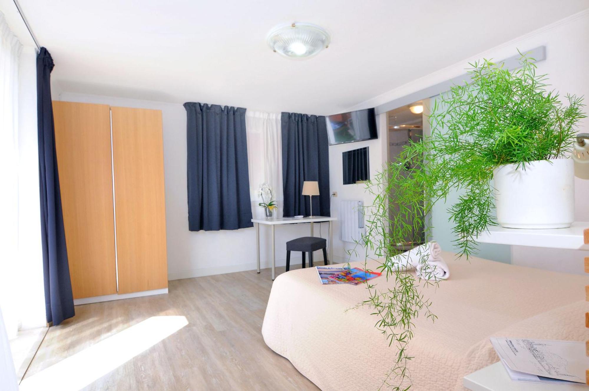 Hotel Rex Καόρλε Εξωτερικό φωτογραφία