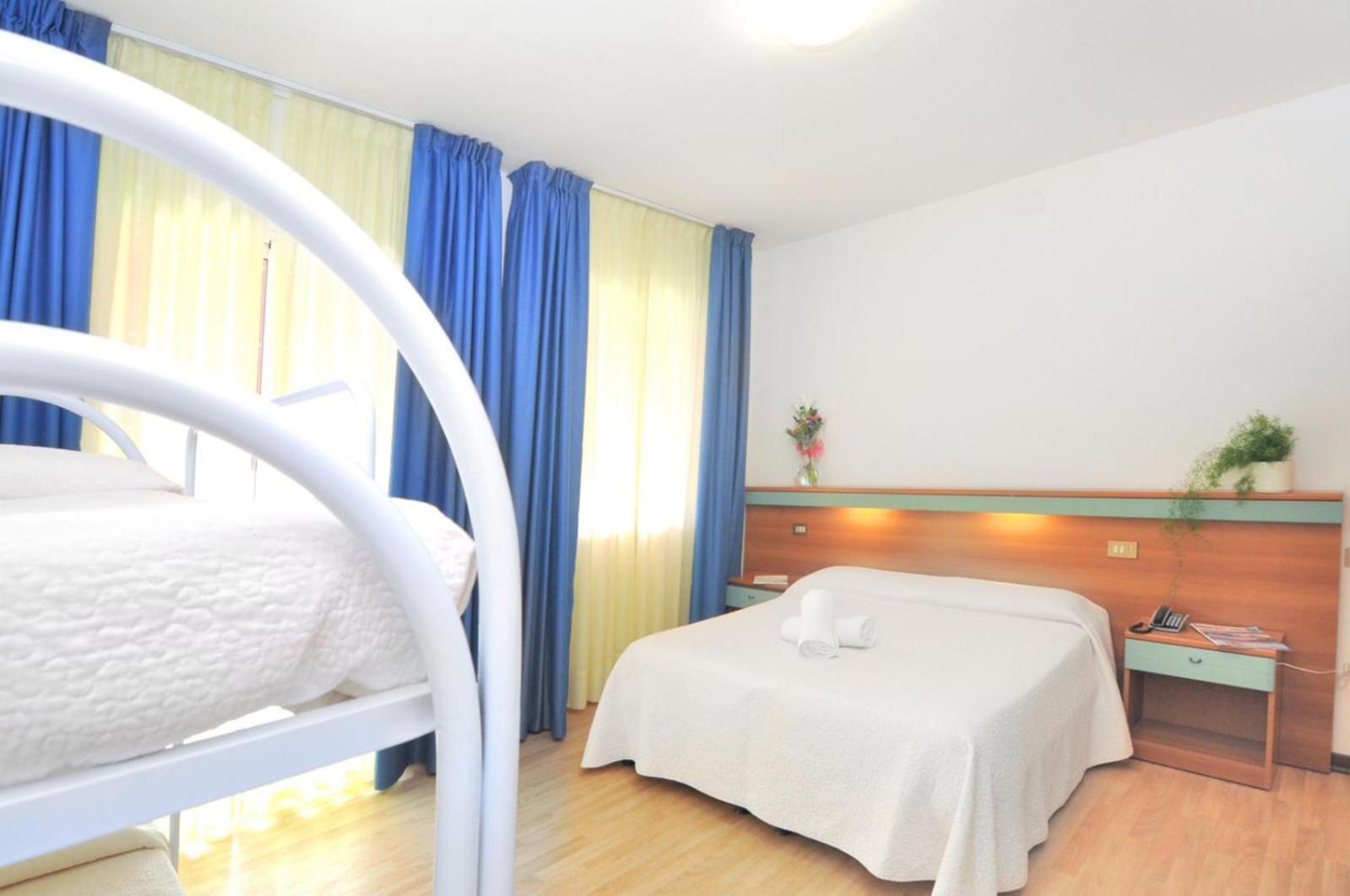 Hotel Rex Καόρλε Εξωτερικό φωτογραφία