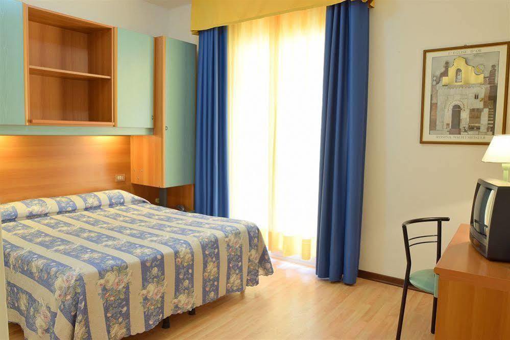 Hotel Rex Καόρλε Εξωτερικό φωτογραφία