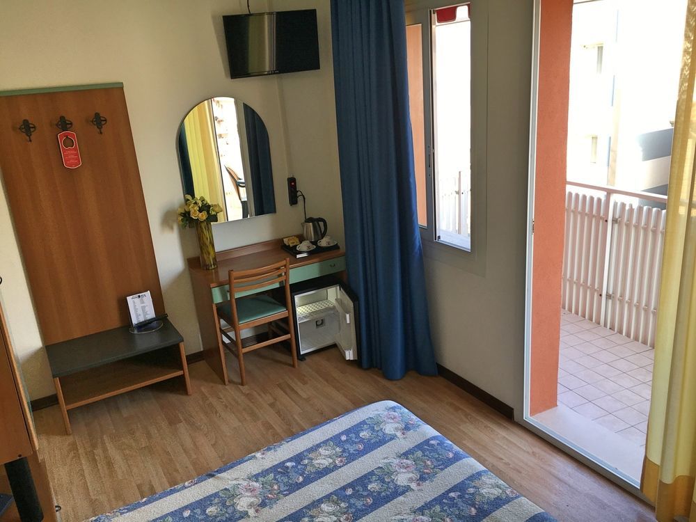 Hotel Rex Καόρλε Εξωτερικό φωτογραφία